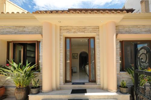 Villa Foni Garitsa Corfu Private Jacuzzi
