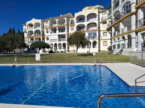 Casa Adelfas, 5 min walk to La Carihuela, Puerto Marina