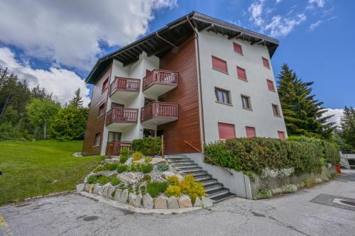 Appartement spacieux, Face aux télécabines