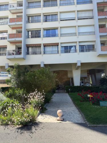Panoramic sea view Swimming pool photo 36