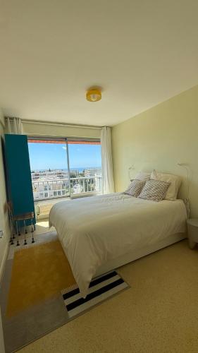 Panoramic sea view Swimming pool photo 27