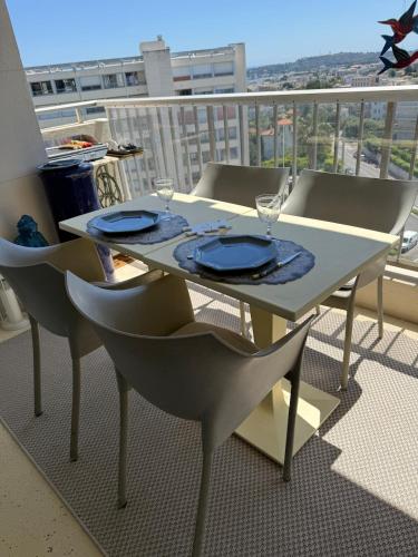 Panoramic sea view Swimming pool photo 16