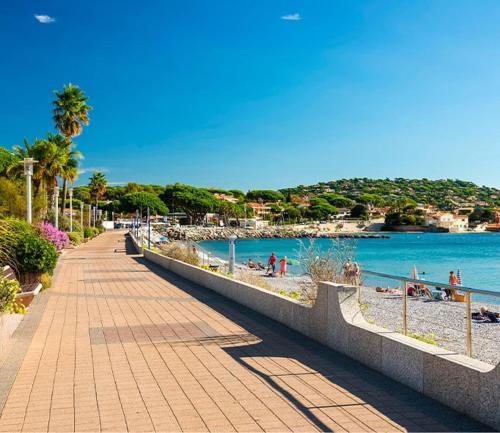 Superbe appartement, 2 chambres, 7 couchages, avec terrasse, proche centre ville et plages