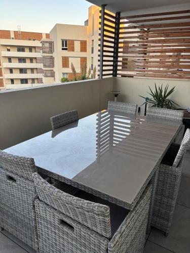 Apartment with sea view and pool photo 6