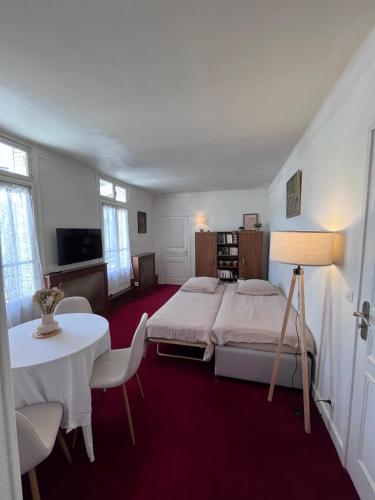 Paris 7th arrondissement - Champ de Mars, quiet, 4 guests