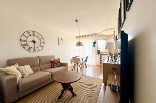 Le BelAir bright with balcony & parking