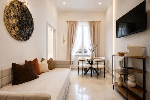 Room17maradona center