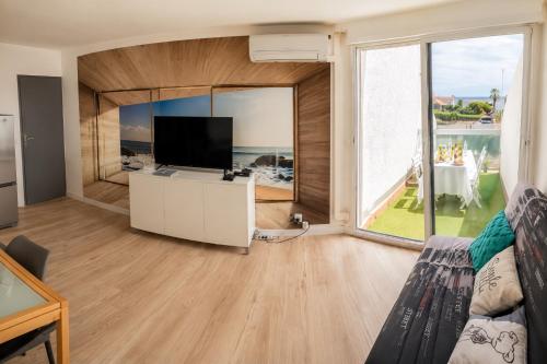Le Grand Bleu - Vue Mer - Accès Plage - Parking -Clim -Wifi