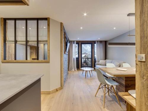 Appartement rénové avec balcon - 4 pers, vue Bellevarde