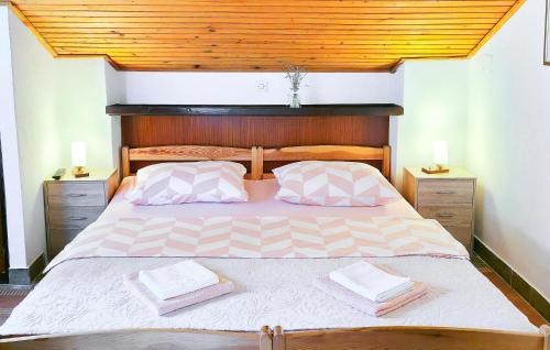 Cozy Apartment In Crikvenica With Wifi