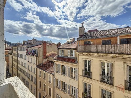 Downtown - Comfortable - Balcony - Bright