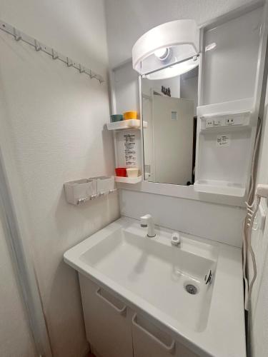 Urban Single-Family Villa 5-Minute Direct JR Access to Tennoji 13-Minute Direct Access to Namba 5-Minute Walk from Hiranoya Station on the Tanimachi JR Double Line 33 Minutes to Nara