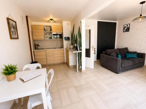 Grand Studio dans Résidence avec Piscine