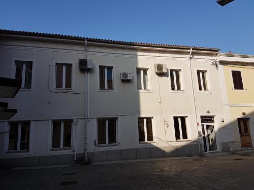 Το κτήριο όπου στεγάζεται  το hostel