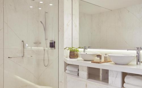 Hyatt Centric Gran Via Madrid photo 128