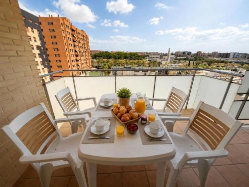 Apartamento con piscina, gimnasio y parking en Alicante by Turihome