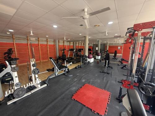 Apartamento con piscina, gimnasio y parking en Alicante by Turihome