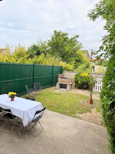 Homestay room, 7 min from downtown Reims