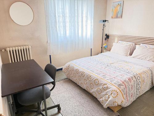 Homestay room, 7 min from downtown Reims