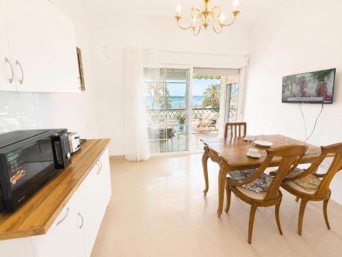 Terraza de Ensueño frente a la Playa del Postiguet by Turihome