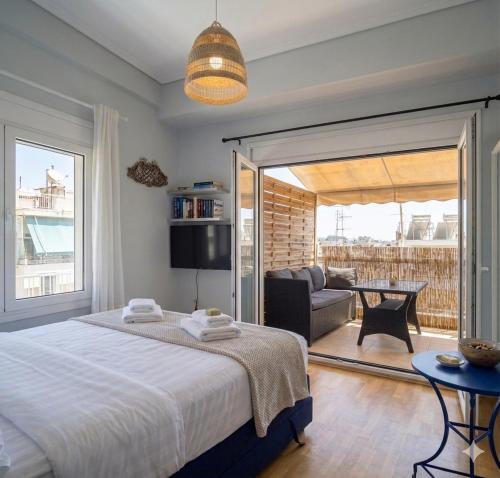 Cozy Loft with private terrace in the heart of Koukaki, Athens