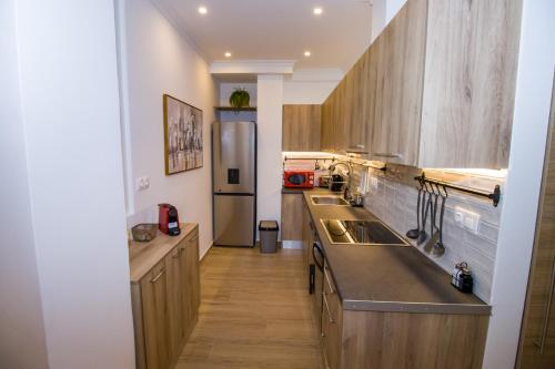 Brand New Apt- Panormou Metro 3'-Direct Airport & Pireaus