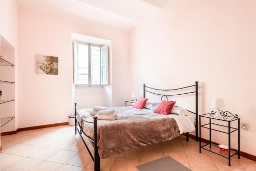 Sant'Ambrogio Apartment By San Firenze Collection