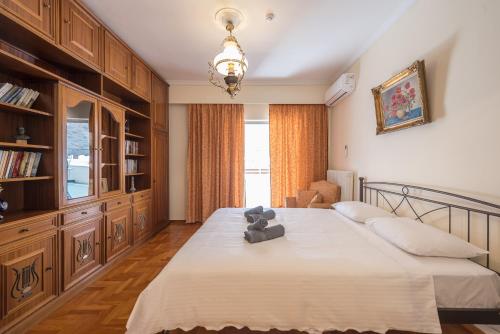 Athens Antique Suite with Acropolis View