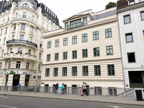 Vienna Opera Apartment - Monthly Stay