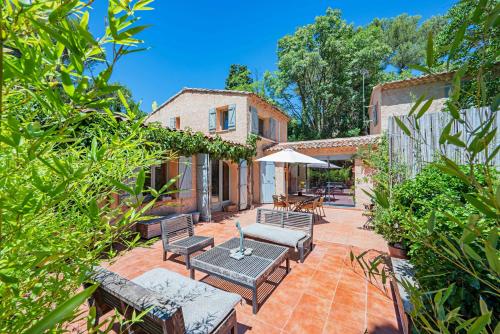 Magnifique bastide en pleine nature à 5 mn du centre ville d'Aix-en-Provence