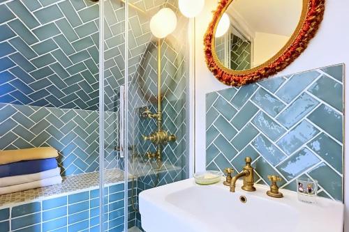 Charming Duplex Place des Vosges