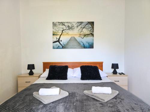 Holiday House Mima