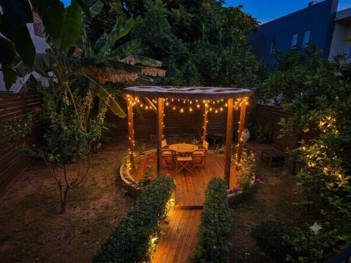 Elpida Downtown Garden Villa - Historic Home, Chania Center