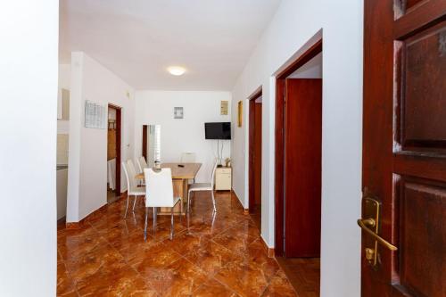 Drazen Charming First Floor Apartment