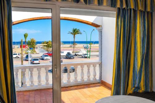 apartamento en primera linea playa ref 285