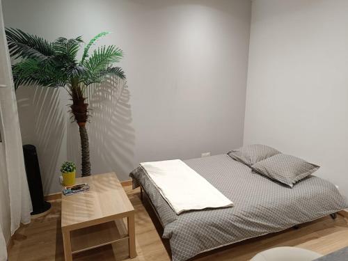 Garibaldi Studio near Port and Place du Pin Nice