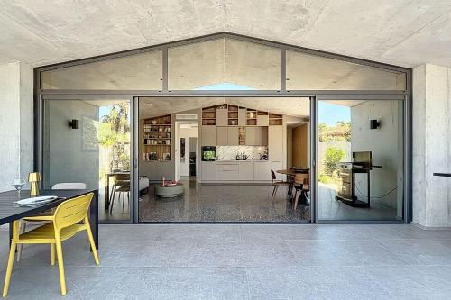 Contemporary villa with pool in Trinité