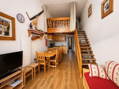 Duplex mezzanine 8 personnes aux Ménuires, Pratique et Confort - FR-1-452-238