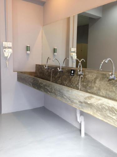 Imagen de la galería de Cube Bed Station & Tours Sdn Bhd, en Semporna
