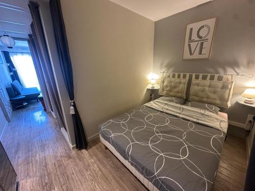 Studio avec terrasse, piscine, accès direct plage