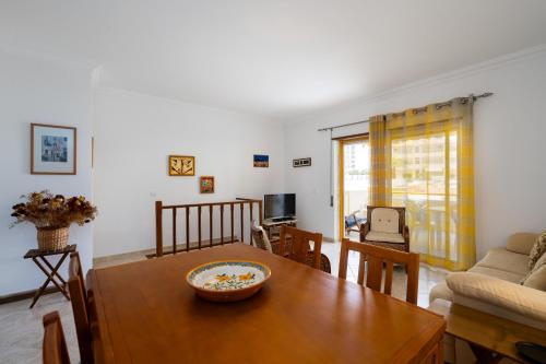 BmyGuest Vilamoura Terrace & Pool Apartment