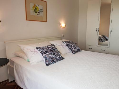 Apartment Palma-5 by Interhome