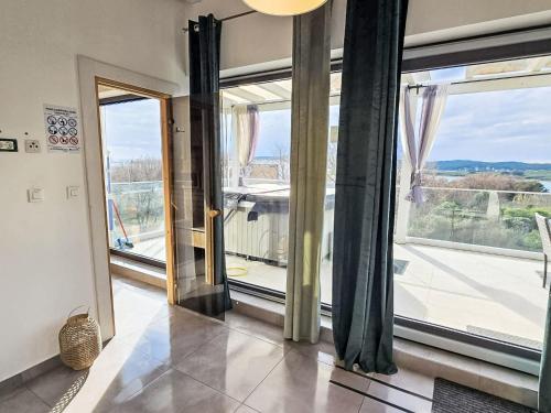 Holiday Home Wellness und Spa Villa Stella- in der Nähe von Stränden - Meer by Interhome