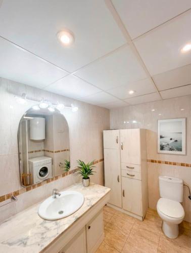 Apartamento con piscina en Salou centro