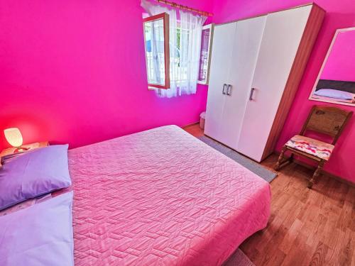 Apartment Wohnung für 7 Personen- 100m vom Strand by Interhome