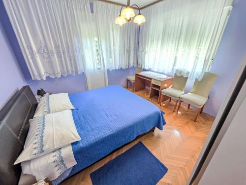 Apartment Wohnung für 7 Personen- 100m vom Strand by Interhome