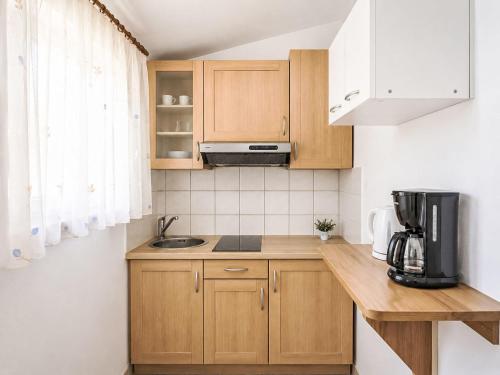 Apartment Ein Apartment im Ferienhaus Zweirosen by Interhome