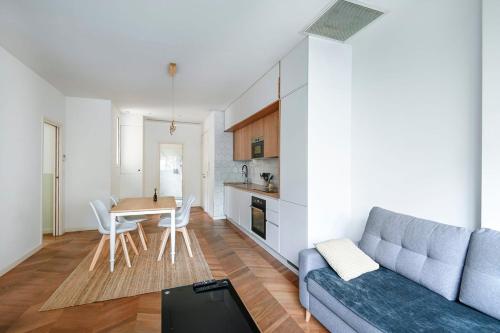 Lovely 2-bedroom apt central Marseille