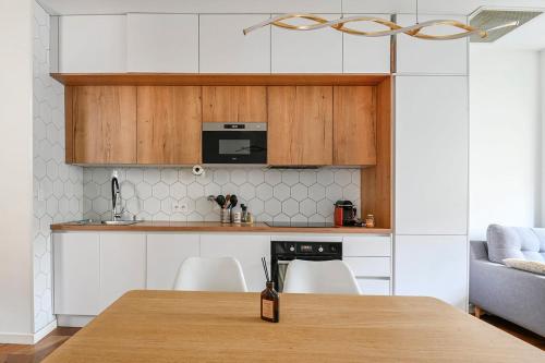 Lovely 2-bedroom apt central Marseille