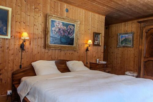 Révines - Champéry - chalet de 1845 - By BDC